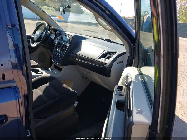 2014 DODGE GRAND CARAVAN SXT — I5