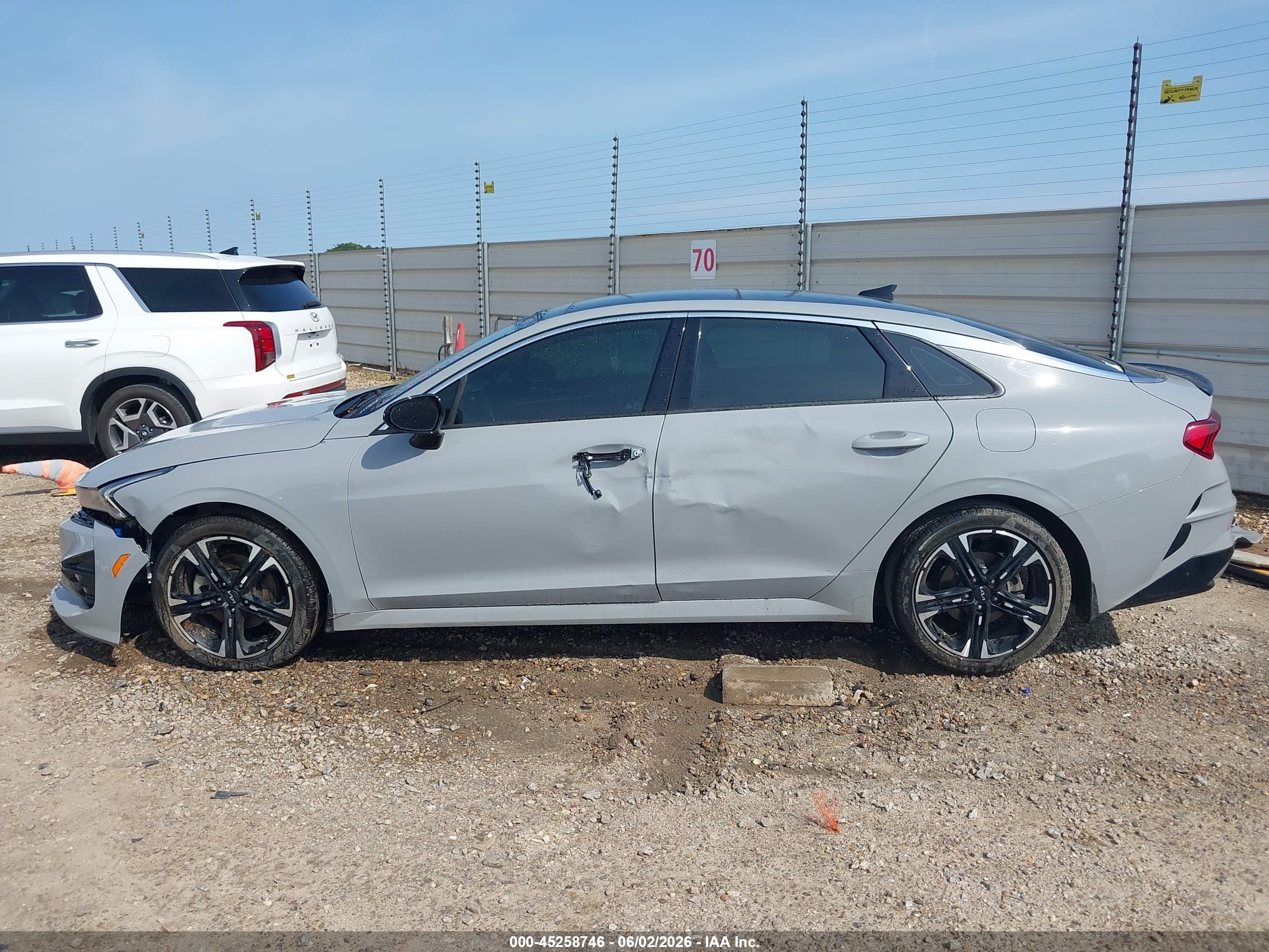 2023 KIA K5 GT-LINE