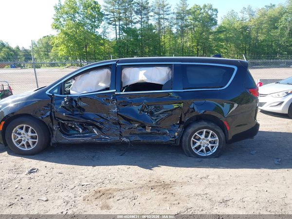 2024 CHRYSLER PACIFICA TOURING