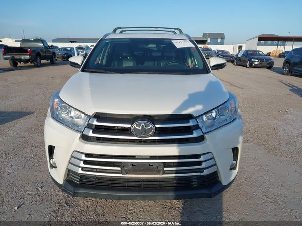 2017 TOYOTA HIGHLANDER XLE