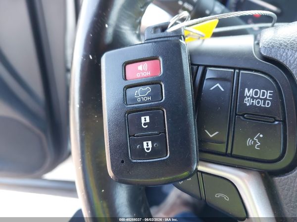 2017 TOYOTA HIGHLANDER XLE