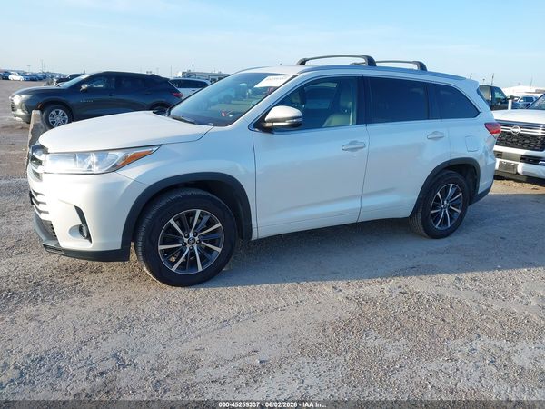2017 TOYOTA HIGHLANDER XLE