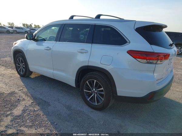 2017 TOYOTA HIGHLANDER XLE
