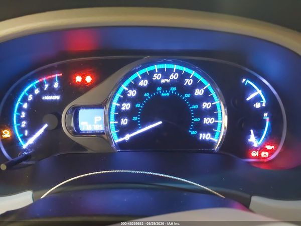 2013 TOYOTA SIENNA XLE V6 8 PASSENGER — I7