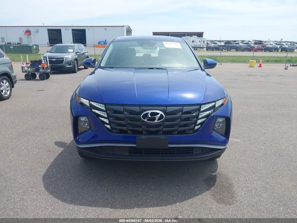 2023 HYUNDAI TUCSON SE