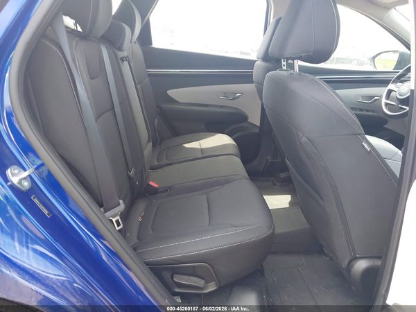 2023 HYUNDAI TUCSON SE