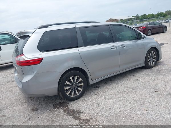 2018 TOYOTA SIENNA LIMITED 7 PASSENGER — I4
