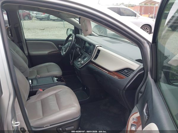 2018 TOYOTA SIENNA LIMITED 7 PASSENGER — I5