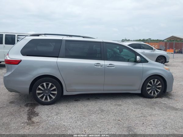 2018 TOYOTA SIENNA LIMITED 7 PASSENGER — I116