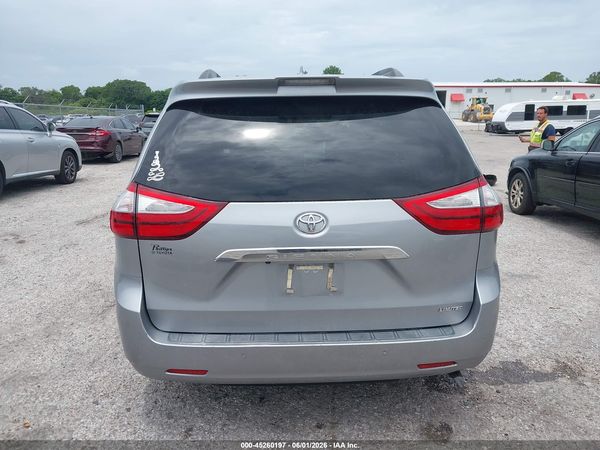 2018 TOYOTA SIENNA LIMITED 7 PASSENGER — I119