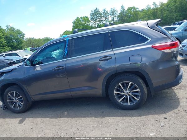 2018 TOYOTA HIGHLANDER XLE