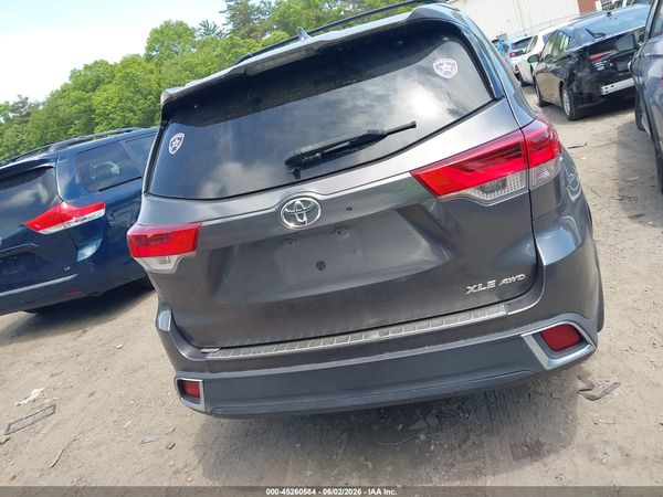 2018 TOYOTA HIGHLANDER XLE