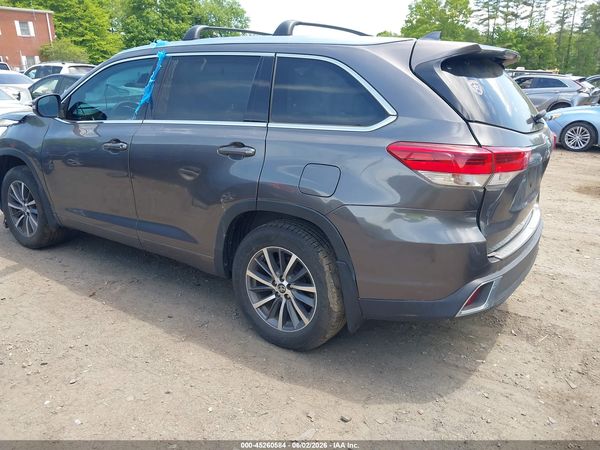 2018 TOYOTA HIGHLANDER XLE