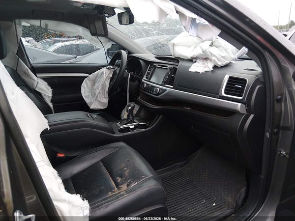 2018 TOYOTA HIGHLANDER XLE