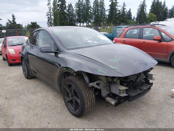 2026 TESLA MODEL Y