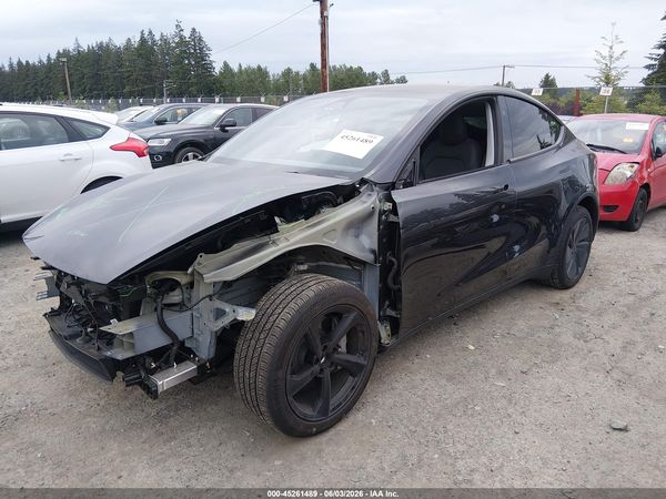 2026 TESLA MODEL Y