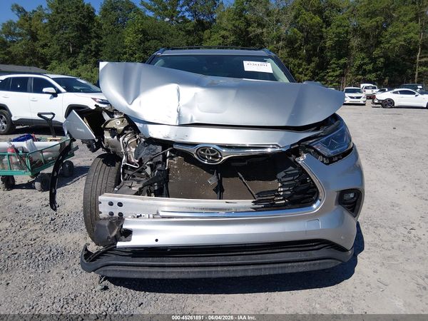 2021 TOYOTA HIGHLANDER LIMITED