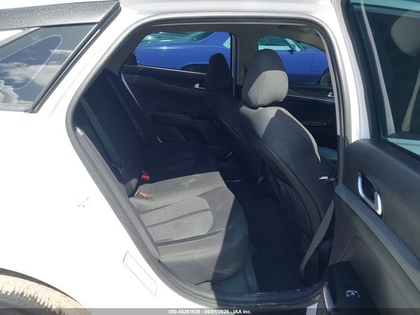 2022 KIA K5 LXS