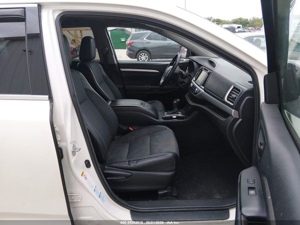 2016 TOYOTA HIGHLANDER LE PLUS V6