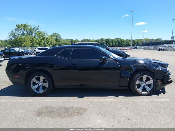 2021 DODGE CHALLENGER SXT