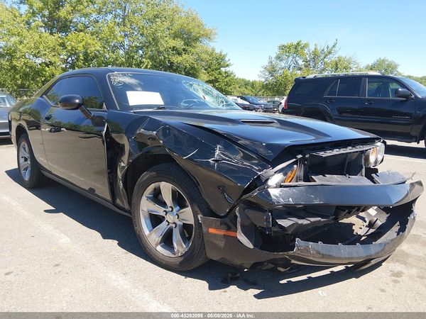 2021 DODGE CHALLENGER SXT