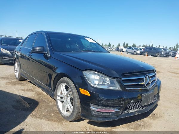 2014 MERCEDES-BENZ C 250 SPORT