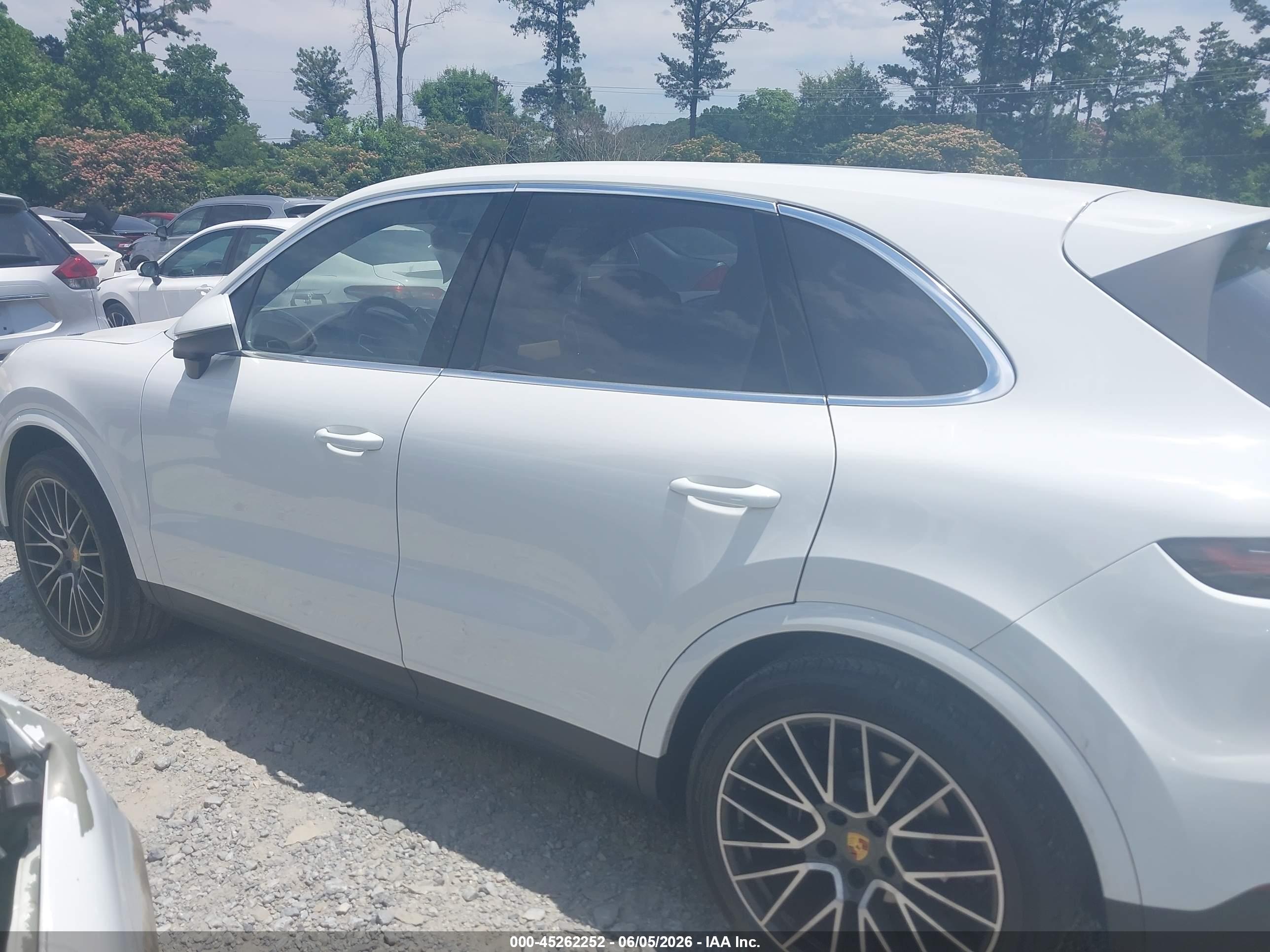 2022 PORSCHE CAYENNE PLATINUM EDITION
