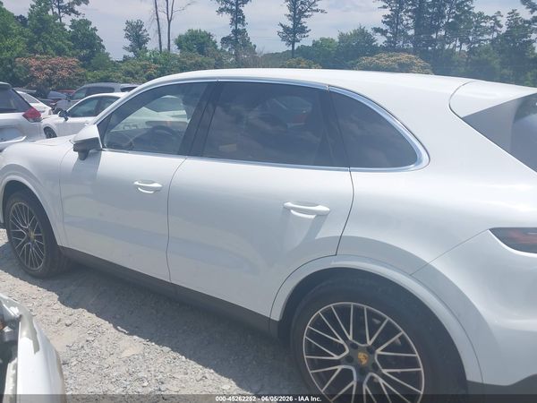 2022 PORSCHE CAYENNE PLATINUM EDITION