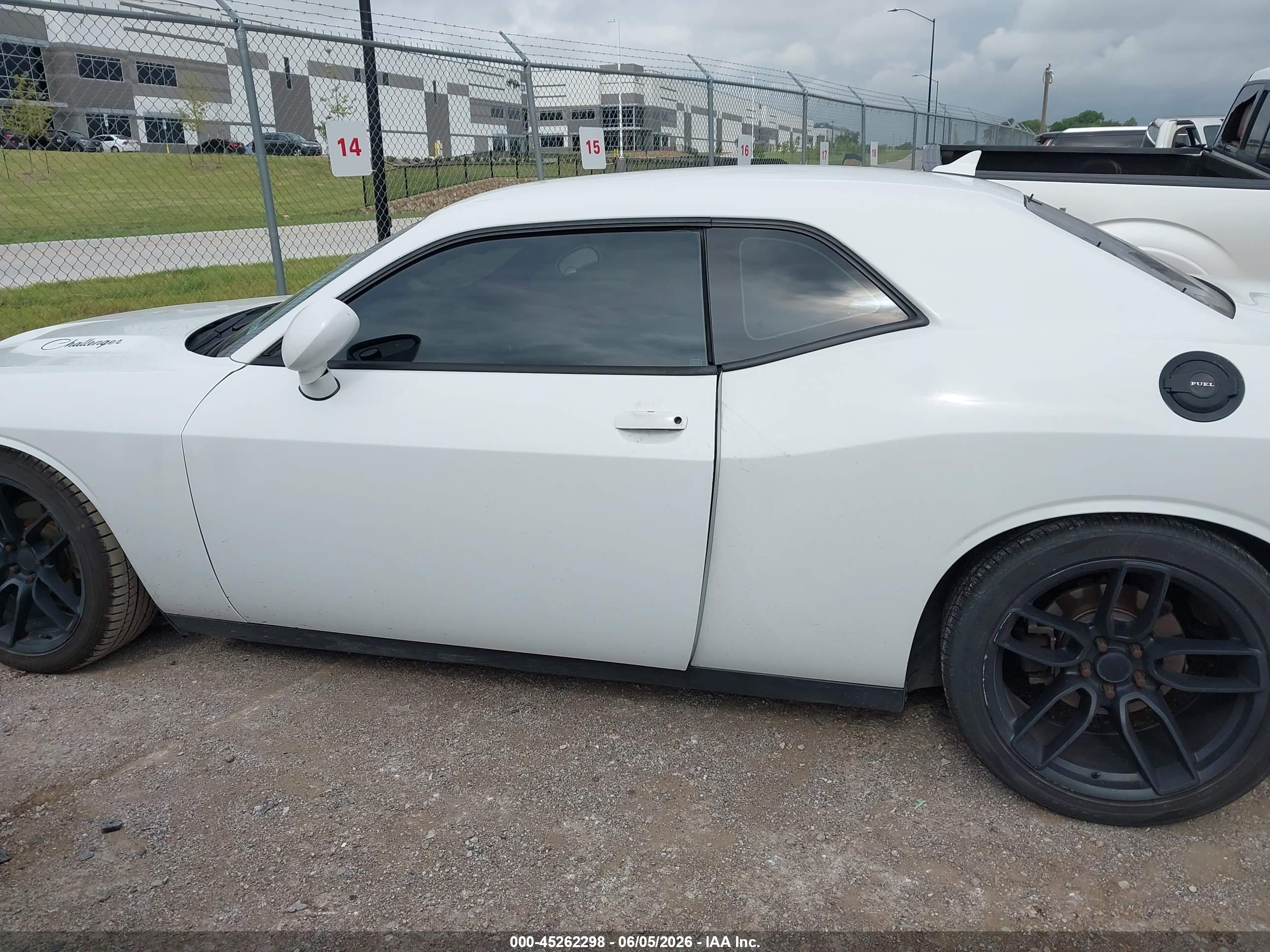 2015 DODGE CHALLENGER SXT
