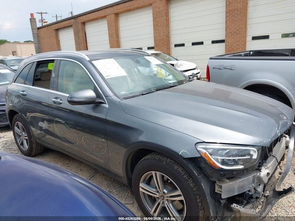 2021 MERCEDES-BENZ GLC 300 SUV