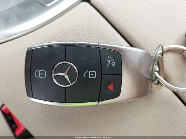 2021 MERCEDES-BENZ GLC 300 SUV