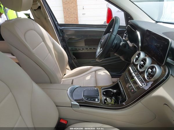 2021 MERCEDES-BENZ GLC 300 SUV