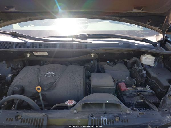 2020 TOYOTA SIENNA LE