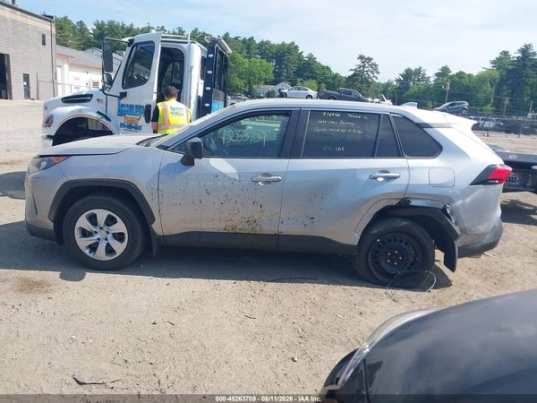 2022 TOYOTA RAV4 LE