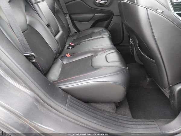 2019 JEEP CHEROKEE TRAILHAWK 4X4