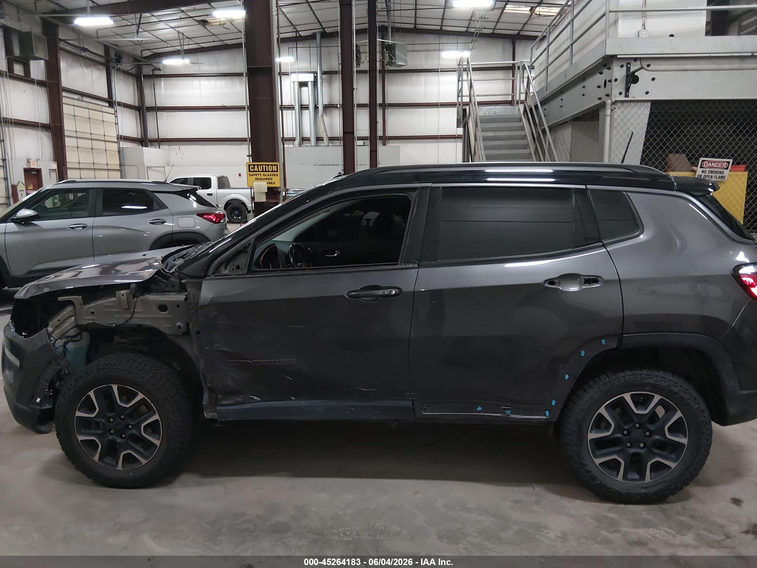 2019 JEEP COMPASS TRAILHAWK 4X4