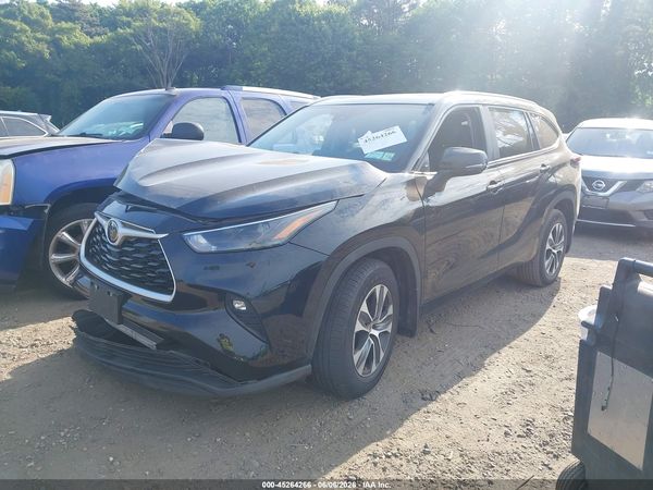 2024 TOYOTA HIGHLANDER XLE