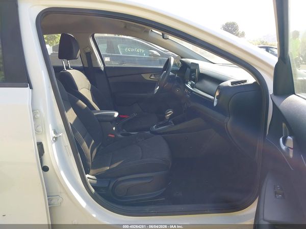 2019 KIA FORTE LXS