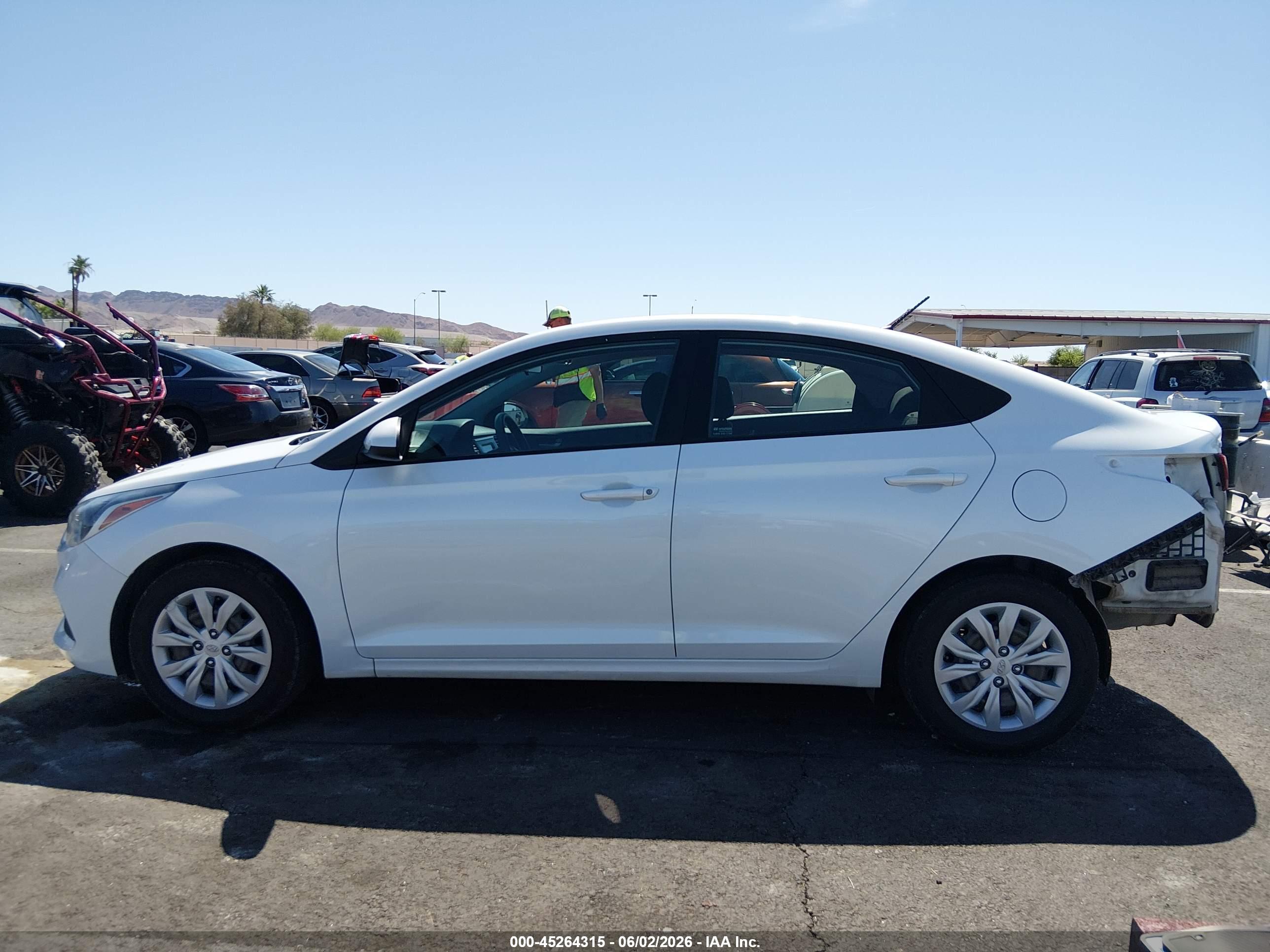 2022 HYUNDAI ACCENT SE