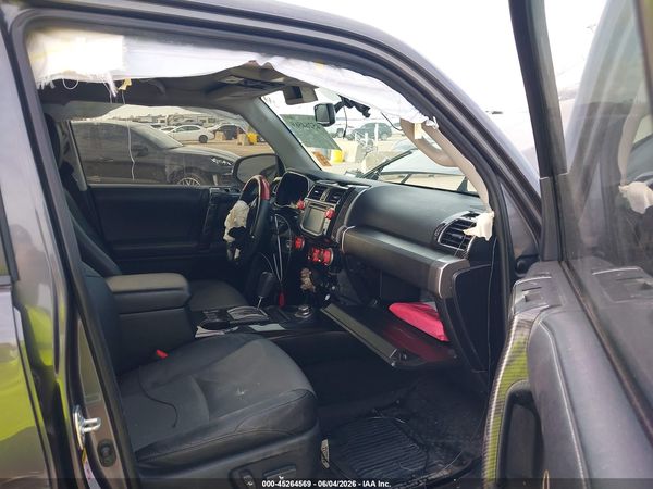 2019 TOYOTA 4RUNNER SR5 PREMIUM