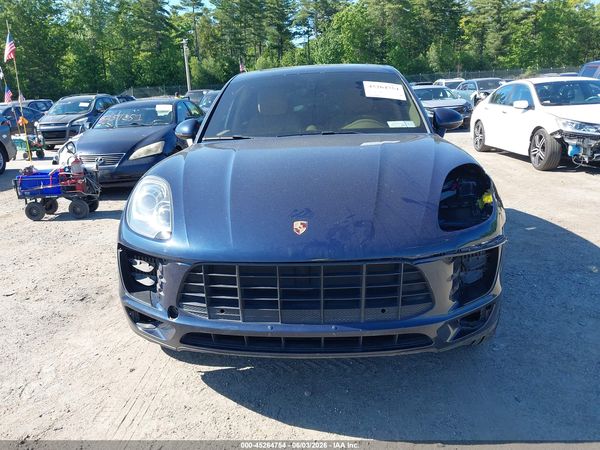 2015 PORSCHE MACAN S