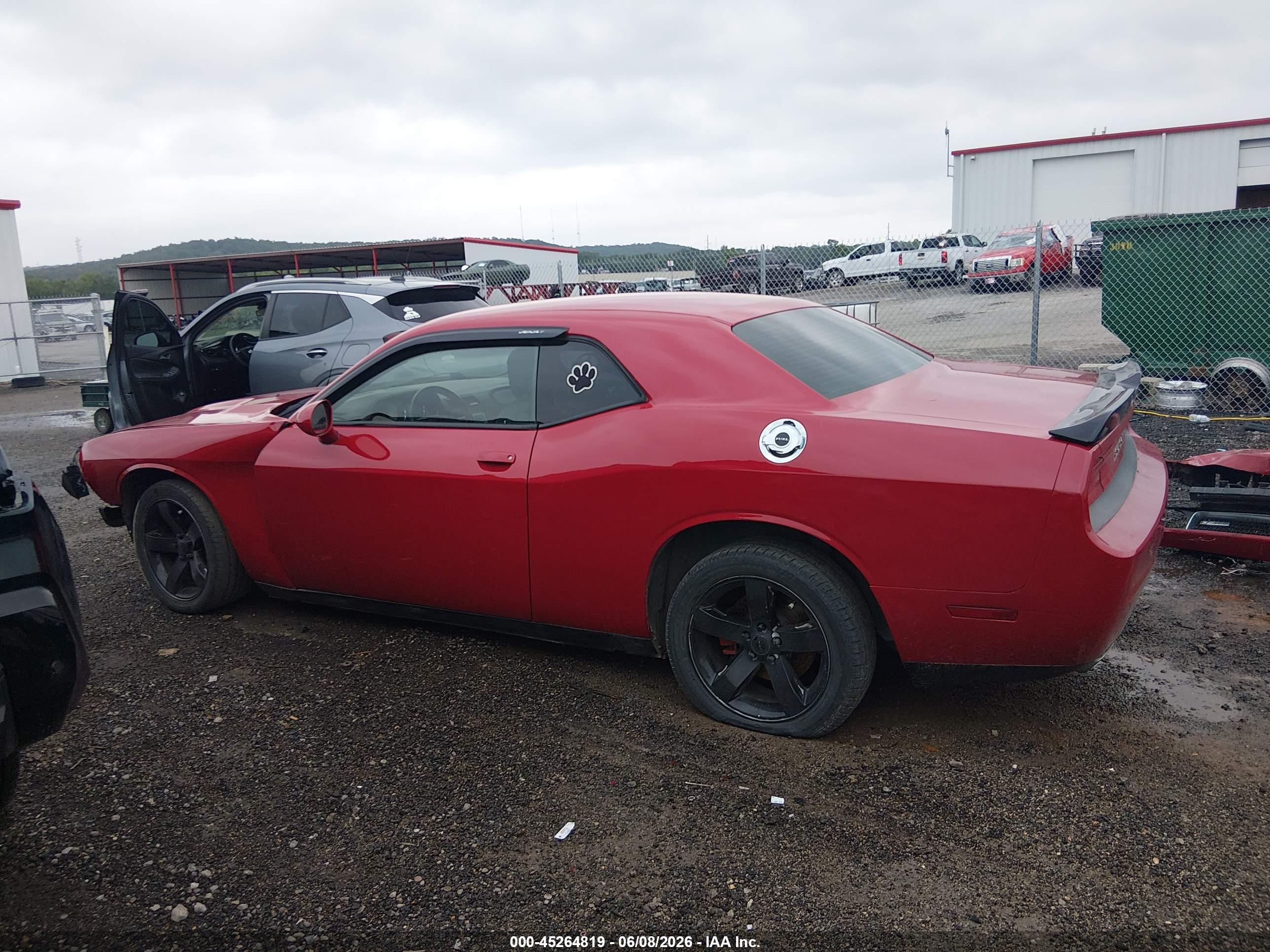 2013 DODGE CHALLENGER SXT