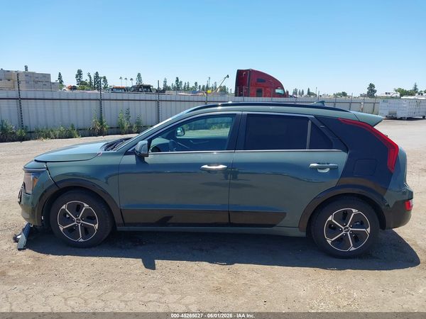 2023 KIA NIRO SX