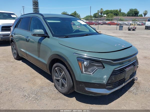 2023 KIA NIRO SX