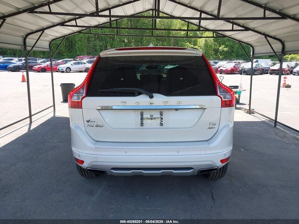 2017 VOLVO XC60 T5 DYNAMIC