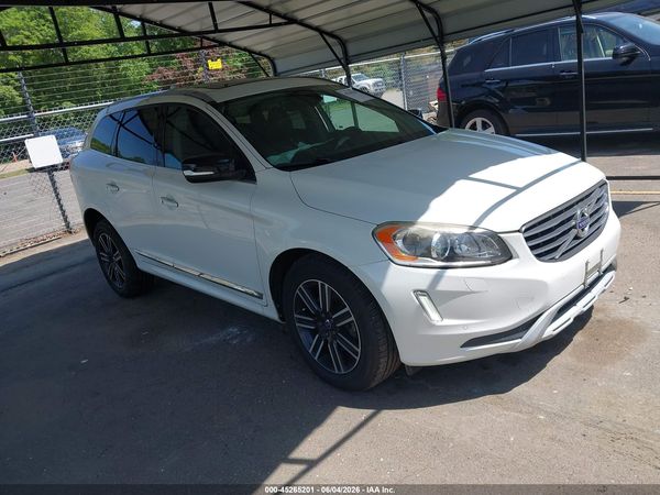 2017 VOLVO XC60 T5 DYNAMIC