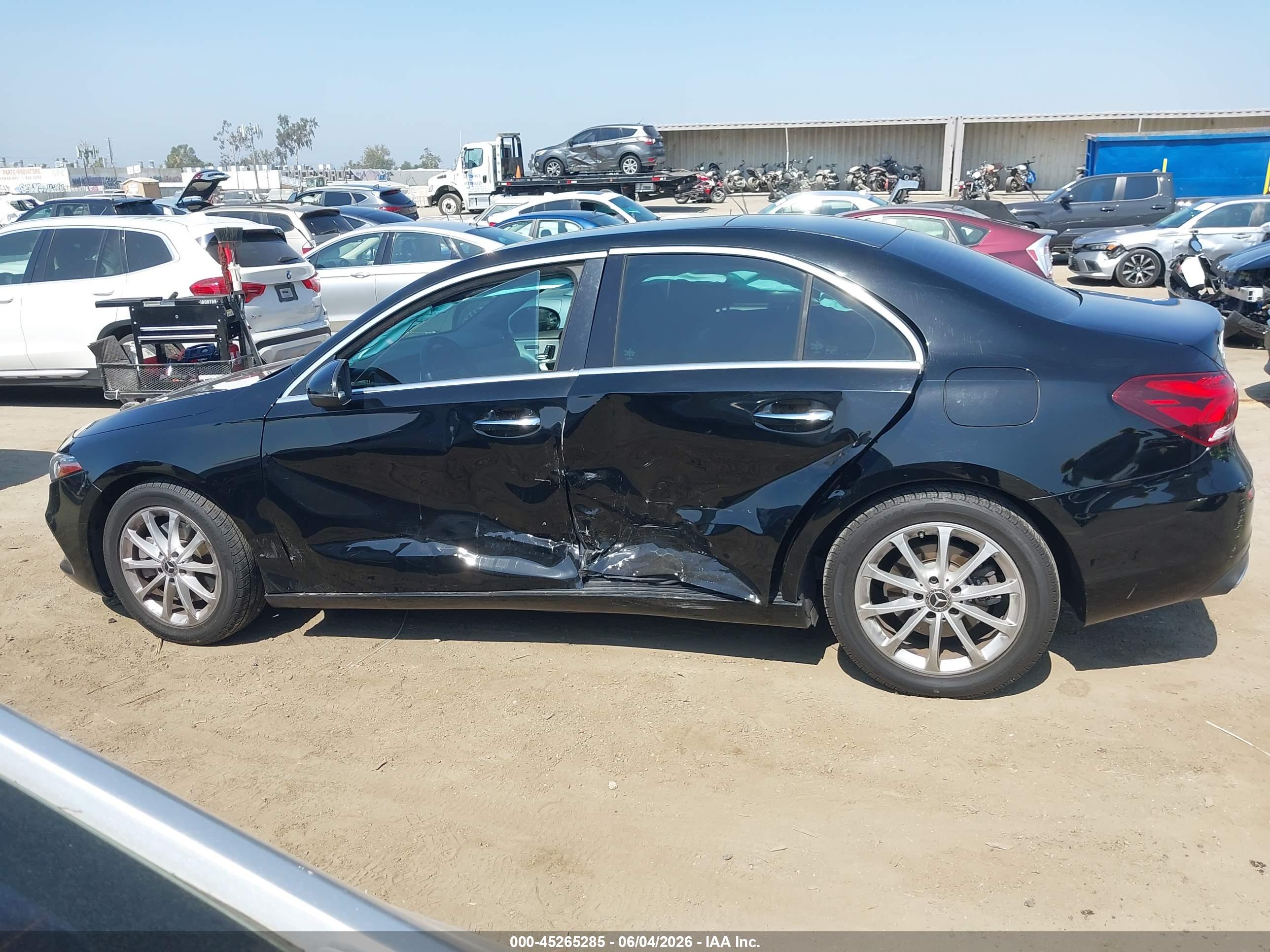 2019 MERCEDES-BENZ A 220 A220