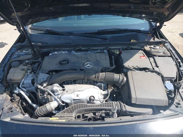 2019 MERCEDES-BENZ A 220 A220