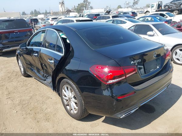 2019 MERCEDES-BENZ A 220 A220