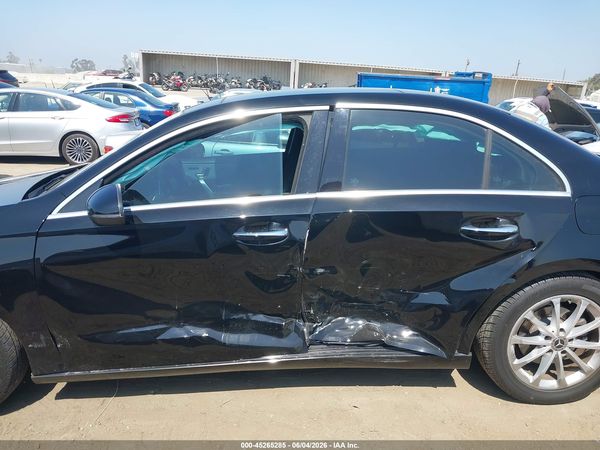 2019 MERCEDES-BENZ A 220 A220